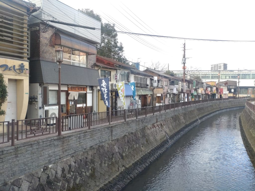 堀川沿い