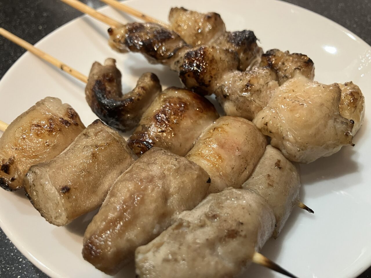 2026年に八幡東区に店「焼鳥日和けんぼう。」がオープン